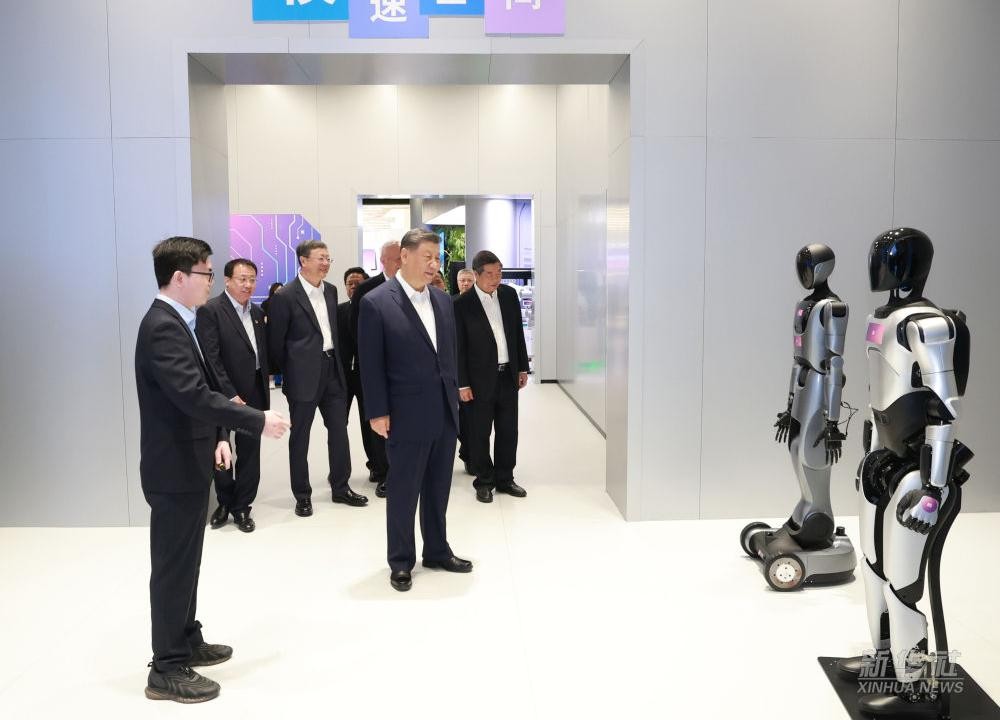 习近平总书记到上海调研，今年会jinnianhui金字招牌代表具身智能行业汇报进展